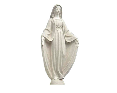 Статуи из белого мрамора